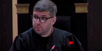 მოსამართლე ცეკვავამ 10 მომიტინგეს, ვინც გაყალბებულ არჩევნებს აპროტესტებდა, 500-500 ლარით დააჯარიმა