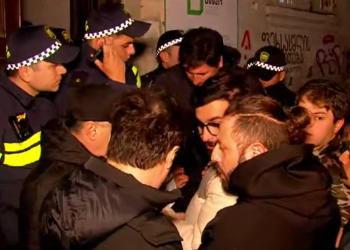 ვაკე-საბურთალოს საუბნო საოლქო კომისიასთან სიტუაცია დაძაბულია