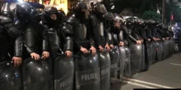 ,,ფიზიკურად გამომფიტავია მუდმივ სტრესში, სიცივეში და სპეცაღჭურვილობით დაძაბული ყოფნა. პასუხისმგებლობაც და დავალებებიც ღლის” – რას წერს ხატია დეკანოიძე