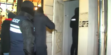 ორგანიზაცია “ნაბიჯის” ოფისში კრიმინალური პოლიციაა შესული