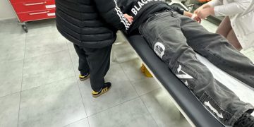 ,, ეს ჩემი 15 წლის შვილია! როგორც თვითონ ამბობს, 12-მდე პოლიციელმა სცემა!”