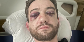 დაკავების შემდეგ, საბა ქევხიშვილს მიკროავტობუსში რამდენიმე სპეცრაზმელი უწყვეტად, მონაცვლეობით ურტყამდა – სოციალური სამართლიანობის ცენტრი