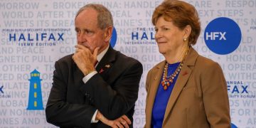 “მოვითხოვთ “ოცნების” დასანქცირებას!” – სენატორები ჯიმ რიში და ჯინ შაჰინი