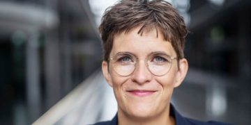 მოვუწოდებ ოცნებას, ეროვნულ დონეზე დაიწყოს დიალოგი რელევანტურ პირებთან – ანა ლიურმანი