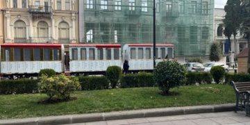 სალომე ზურაბიშვილი: ორბელიანების სასახლის წინ მატარებელი დამიყენეს, აბა, ვნახოთ, ვინ წავა