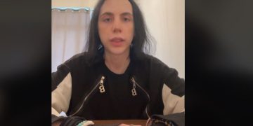 „ვნანობ, რაც ჩავიდინე.. მე ვერ გავაგრძელებ ცხოვრებას, მორჩა“ – ბიჭმა, რომელმაც დედა მოკლა, თვითმკველობის წინ ვიდეო ჩაწერა