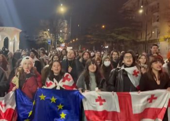 (ვიდეო) – “მე არ ვიქნები რუსეთის ექიმი” – სტუდენტების მსვლელობა