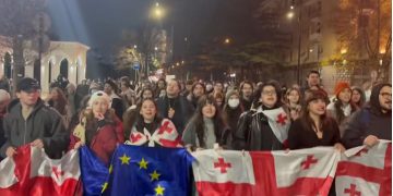 (ვიდეო) – “მე არ ვიქნები რუსეთის ექიმი” – სტუდენტების მსვლელობა