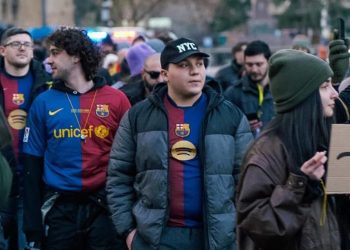 “ბარსელონას” და “რეალის” ფანკლუბები ივანიშვილის წინააღმდეგ – ისტორიული პროტესტი