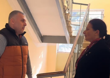 “ეს იყო შემზარავი” – მოსწავლეებმა წალენჯიხის მერიას სთხოვეს დახმარება – რა ხდება სკოლებში?