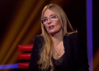 “რატომ არ უნდა ვიმღეროთ? მოკვდა ვინმე? ნუ იმღერებს ნინო ქათამაძე, იმხელას ღრიალებდა, ეგ არცაა სიმღერა… თუ რუსთაველზე ხორუმის ცეკვა შეიძლება, რატომ არ შეიძლება სიმღერა?” – ეკა კვალიაშვილი