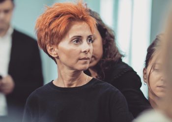 “მეტი რაღა უნდა მოხდეს, ხალხო, ქუჩაში ხოცავენ პირდაპირ ხალხს” – ელიტა ანდღულაძე