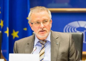 “ამასობაში საქართველოში რეჟიმი ლუკაშენკოსა და პუტინის მსგავსად იქცევა” – გალერი