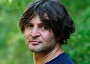 „ესე იგი, ალეკო ელისაშვილმა ალი ბაბაევზე ხელის მსუბუქი მოქნევით 3-წლიანი პატიმრობა უნდა მიიღოს და უამრავი ადამიანი რომ სცემეს, პასუხისგებაშიც კი არავინ მისცეს“ – გოგა ჩანადირი