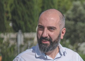 “სრულიად გაუგებარი რამ ხდება პარლამენტში” – სამართლის დოქტორი კახა ურიადმყოფელი