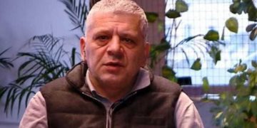 „მე განვიცდი, რომ ჩვენი გადახდილი გადასახადებიდან უხდიან პრემიებს იმ პირებს, ვინც შვილებს იჭერენ, მედიის წარმომადგენლებს სცემენ“ – კახა ხაზარაძე