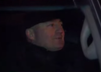 მე ნაძვის ხეებს არ ვანთებ – “ხარება”