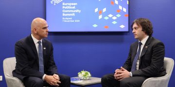 “საოცრებაა… პირველი ევროპელია, რომელიც მზად არის, დაგვიჯდეს, არგუმენტებით გვესაუბროს” – კობახიძე