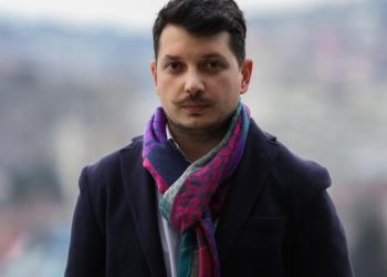 “გოგოს კრიმინალი პოლიციელები გაუსწორდნენ… სთხოვდნენ, ოქმში დაეწერა ვითომ არ იცოდა დაზიანებები ვისგან მიიღო” – ადვოკატი