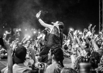 ლელა წურწუმია აქციების დროს დაკავებულების დასახმარებლად კონცერტს გამართავს