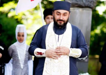 „ქართველ ჟურნალისტზე მოხტუნავეს და ანწუხელიძეზე მოხტუნავეს სისასტიკეს შორის რა განსხვავებაა“- მამა ლევანი