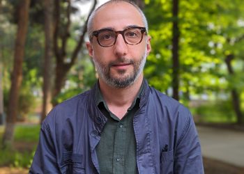 „2000 წლიდან ჩემს თვალწინ ჩაუვლია ყველა მნიშვნელოვან პროტესტს, და არცერთზე არ დაუკავებიათ და არ უცემიათ (უწამებიათ, დიახ, უწამებიათ) ამდენი ადამიანი“ – გიორგი მშვენიერაძე