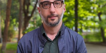 „2000 წლიდან ჩემს თვალწინ ჩაუვლია ყველა მნიშვნელოვან პროტესტს, და არცერთზე არ დაუკავებიათ და არ უცემიათ (უწამებიათ, დიახ, უწამებიათ) ამდენი ადამიანი“ – გიორგი მშვენიერაძე