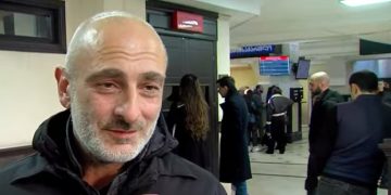 “ეს იყო ყველაზე უცნაური – კორდონში დგომი პოლიციელები მირტყამდნენ მაშინ, როცა მიმათრევდნენ” – კიდევ ერთი ნაცემი მოქალაქის სასამართლო