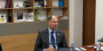 რასაც ამჟამად საქართველოში ვხედავთ – არის ამაზრზენი და აშკარად შეუთავსებელი ძირითად დემოკრატიულ ღირებულებებთან – ჰერჩინსკი