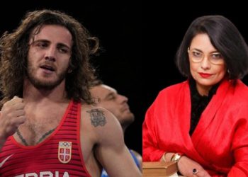 “ეს ჩემი უბნელები, რომლებიც, რომ გეკითხა, გიჟდებოდნენ ზურაზე, მაგრამ ეხლა ქოცანდარობენ, რა პირით შეხედავენ მამამისს თვალებში!” – ქეთი ენუქიძე