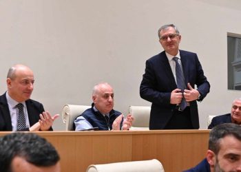 სოზარ სუბარი ე.წ. ოპოზიციის კვოტით ვიცე-სპიკერად აირჩიეს