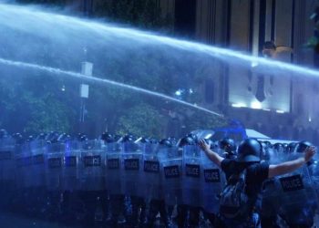 “წყლის ჭავლის ჯგუფმა დარბევაზე უარი თქვა, “ხარებას” დაჯგუფება მათ სასტიკად გაუსწორდა” – ყოფილი მაღალჩინოსანი