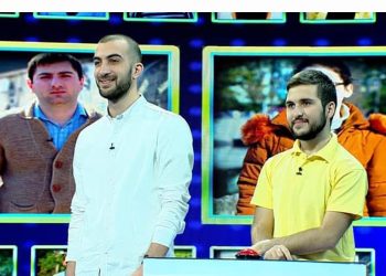 “აქციაზე დაშავებულებს ეხმარებოდა” – რას წერს ბექა თვაური სანდრო მეტრეველზე