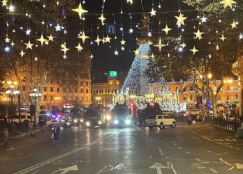 პრეზიდენტს “ოცნება” სპეცრაზმით და წყლის ჭავლის მანქანების ხვდება