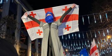 “ხორუმით ევროპისკენ” – მოცეკვავეების მსვლელობა რუსთაველის გამზირისკენ