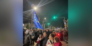 აქციები ზუგდიდში და ფოთში – მიტინგს პედაგოგებიც შეუერთდნენ