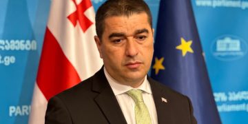 ,,ასე აპარებენ უკრაინელებს, რომ არანაირი გამარჯვებამდე ბრძოლა არ იქნება“ – რას აქვეყნებს პაპუაშვილი