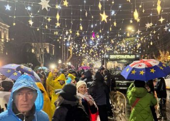 პროტესტის 53-ე დღე – რუსთაველის გამზირი ისევ გადაიკეტა