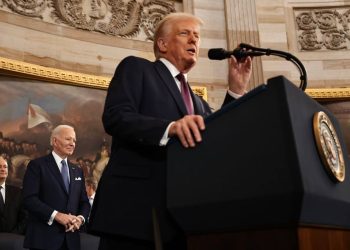 პირველ რიგში, გამოვაცხადებ საგანგებო მდგომარეობას ჩვენს სამხრეთ საზღვარზე, ყველა უკანონო შემოსვლა დაუყოვნებლივ შეჩერდება – ტრამპი