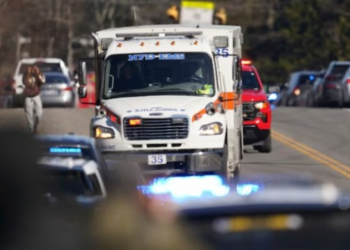 სროლა ტენესის ერთ-ერთ სკოლაში – ცეცხლი 17 წლის მოზარდმა გახსნა, დაღუპულია 2 სტუდენტი