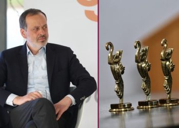 “უკან გიბრუნებთ ჯილდოებს” – „დურუჯის“ ლაურეატები პაპაშვილს