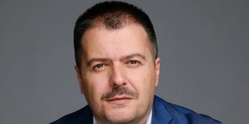 “გათავისუფლებულ და გათავისუფლების საფრთხის წინაშე მდგომ საჯარო მოხელეებს!” – გიორგი შაიშმელაშვილის მიმართვა