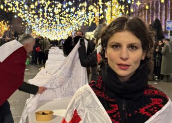 პროევროპული აქციების მონაწილე მაკუნა გოჩიაშვილი სასამართლოში დაიბარეს