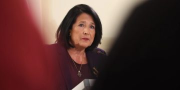 ტრამპს ვურჩევდი პუტინისთვის ეთქვა – ხელები შორს საქართველოსგან – სალომე ზურაბიშვილი