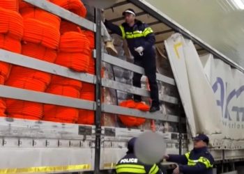 პოლიციამ საზღვრის უკანონოდ გადაკვეთისა და მიგრანტის გადაყვანისთვის თურქეთის 6 მოქალაქე დააკავა