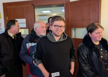 დაკავებული აქტივისტი, მირიან ბერულავა დარბაზიდან გაათავისუფლეს