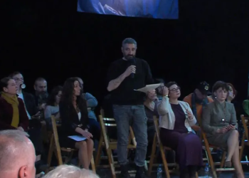 ახალი არჩევნების ჩატარების აუცილებლობა – „თეატრი სახელოსნო 42“-ში გამართულ ყრილობაზე “საზოგადოებრივი ასამბლეა” დაფუძნდა