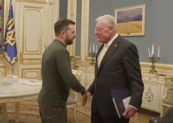 “ერის მებრძოლი, მამაცი ლიდერი, ჭკვიანი გუნდით” – აშშ-ის სპეციალური წარმომადგენელი კიევიდან