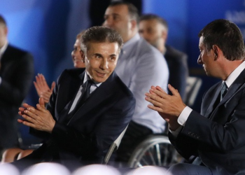 „ეს ჩანაწერები ივანიშვილთან მიაქვთ და უყურებს და ბედნიერია“ – გიორგი გახარია