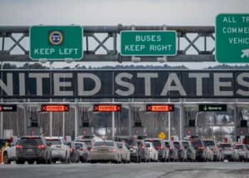 აშშ 30 დღით აჩერებს კანადისა და მექსიკისთვის ახალი საბაჟო ტარიფების ამოქმედებას